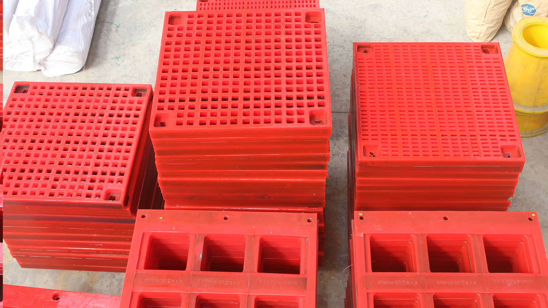What are the advantages of polyurethane modular screens? “Chaishang” the best supplier in China-CHAISHANG | Polyurethane Screen,Rubber Screen Panels,Polyweb Screen,Belt Cleaner,Flotion Cell