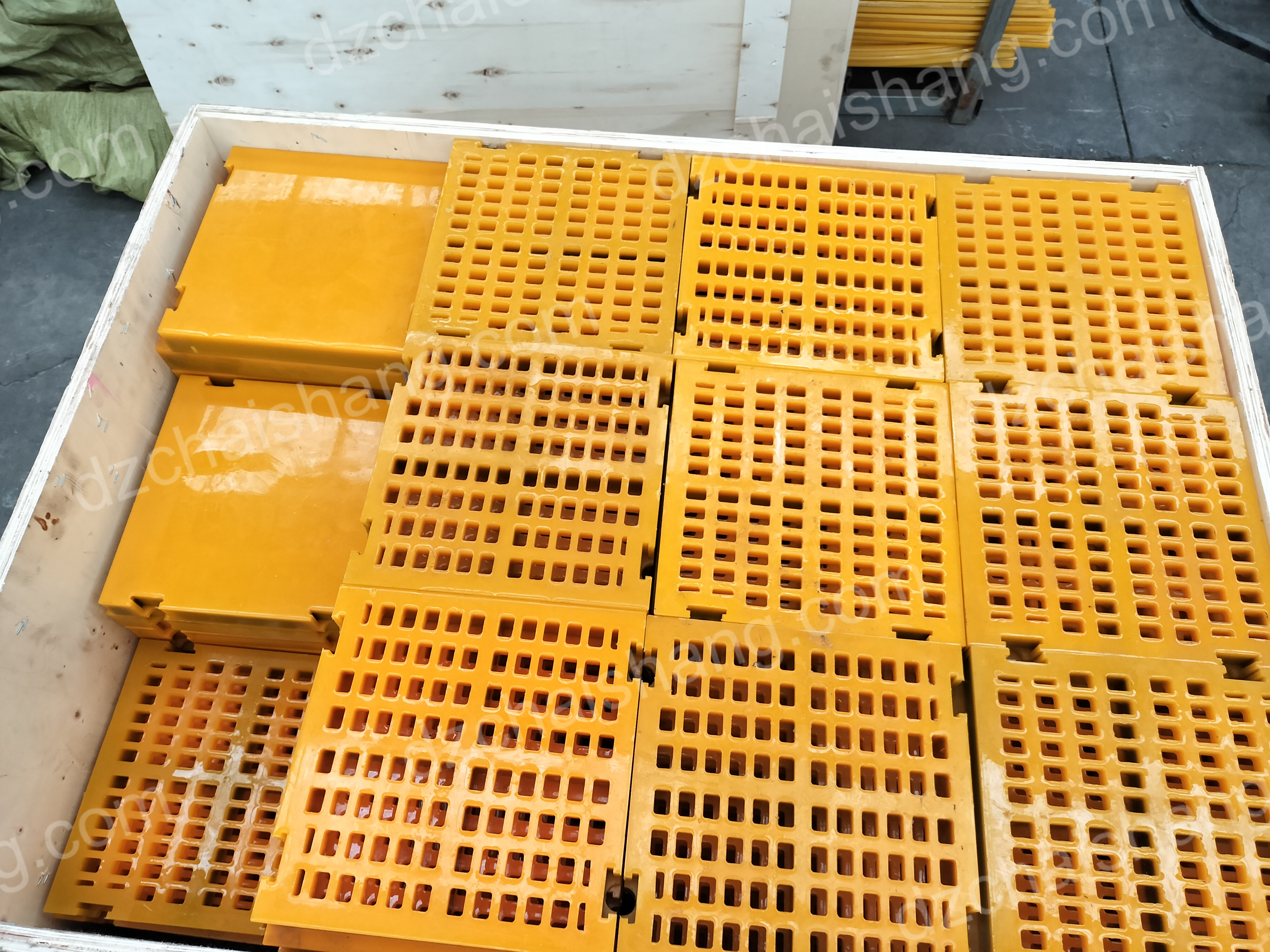 How to use rubber screen plate in mining？-CHAISHANG | Polyurethane Screen,Rubber Screen PanelsHigh frequency screen mesh,Belt Cleaner,Flotation Cell