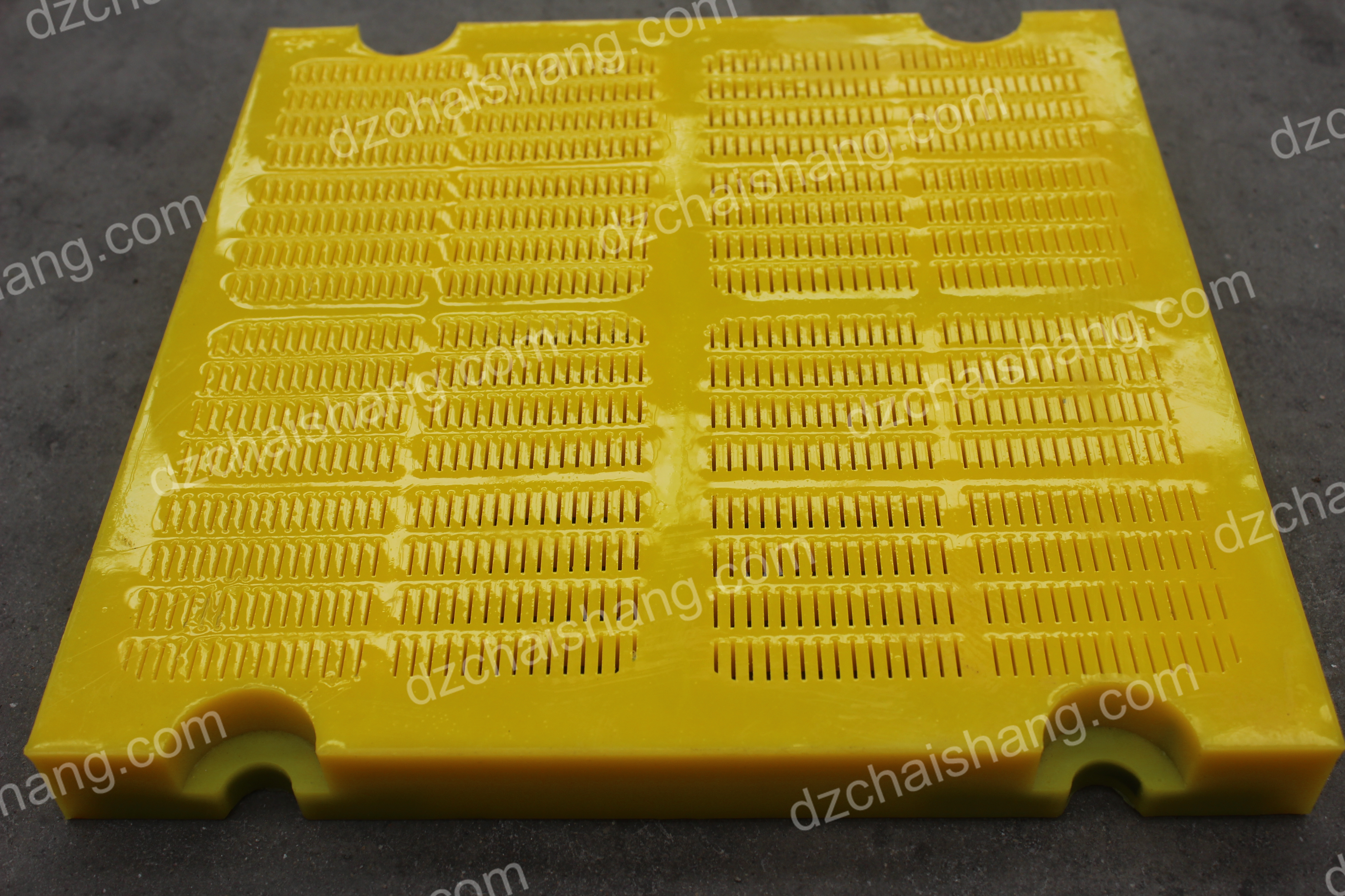 Why does the screen block the holes during screening? What’s the solution?-CHAISHANG | Polyurethane Screen,Rubber Screen PanelsHigh frequency screen mesh,Belt Cleaner,Flotation Cell